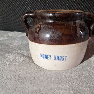 Honey Krust Two-Tone Stoneware Jar